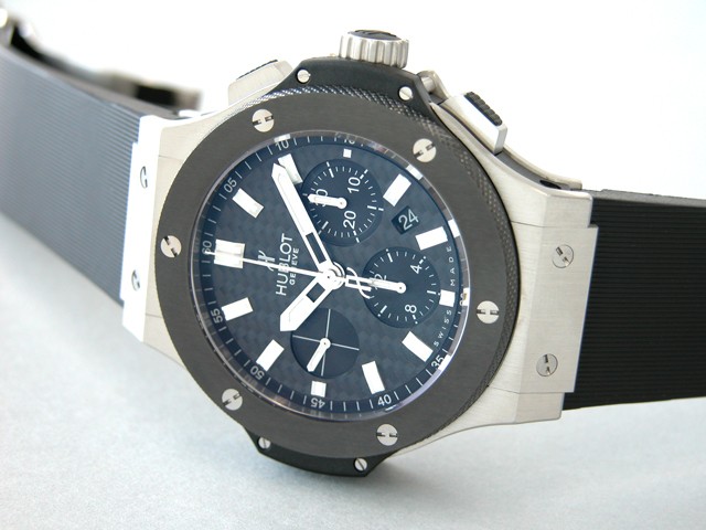 ウブロスーパーコピー ビッグバン エボリューション 301.SM.1770.RX ベゼルセラミック ブラックラバー