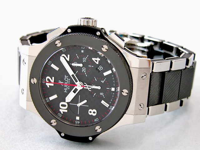 ウブロスーパーコピー ビッグバン ブラックセラミック/ステン 301.SB.131.SB ブラックカーボン