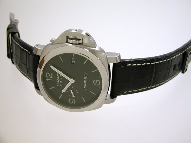 パネライスーパーコピー ルミノール1950マリーナ 3Days  PAM00312 44mm ブラック 自動巻