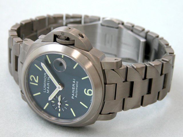 パネライスーパーコピー ルミノールマリーナ チタン PAM00283 40mm ブルー