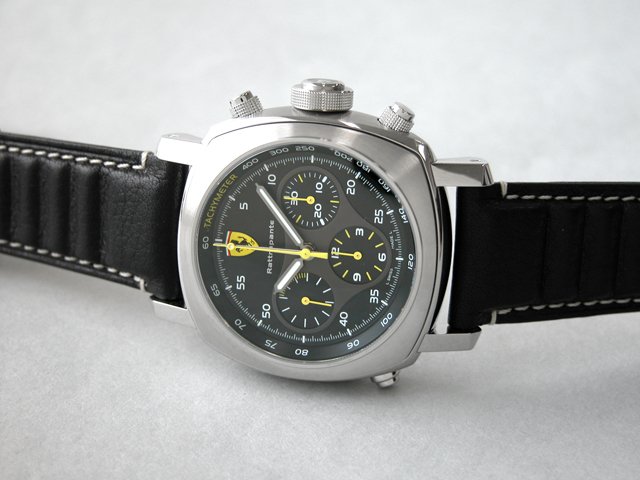 パネライスーパーコピー フェラーリ ラトラパンテ FER00010 45mm ブラック 自動巻