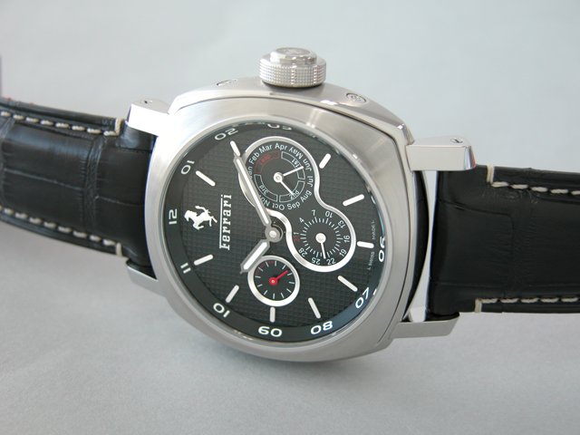 パネライスーパーコピー フェラーリ パーペチュアルカレンダー FER00015 45mm ブラック