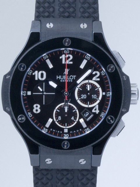 ウブロスーパーコピー ビッグバン ブラックマジック 301.CX.130.RX ブラックラバー ブラック