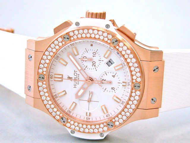 ウブロスーパーコピー ビッグバン エボリューション ダイヤベゼル 301.PE.2180.RW.1104 ホワイト