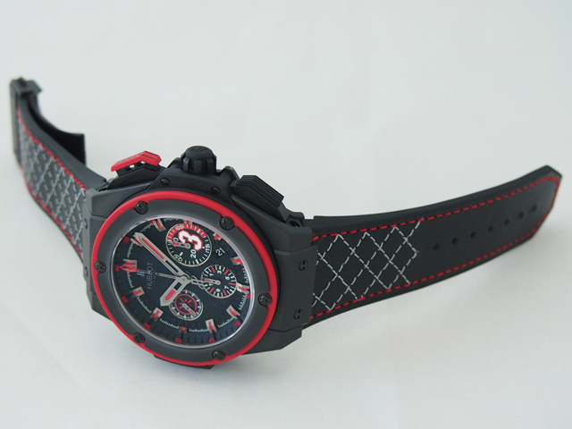 ウブロスーパーコピー キングパワー 703.CI.1123.VR.DWD11 ドウェイン・ウェイド 世界限定500本 ブラック