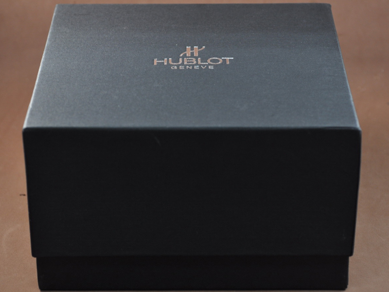 ウブロスーパーコピー-HUBLOT-BOX-国際保証書、純正ボックス