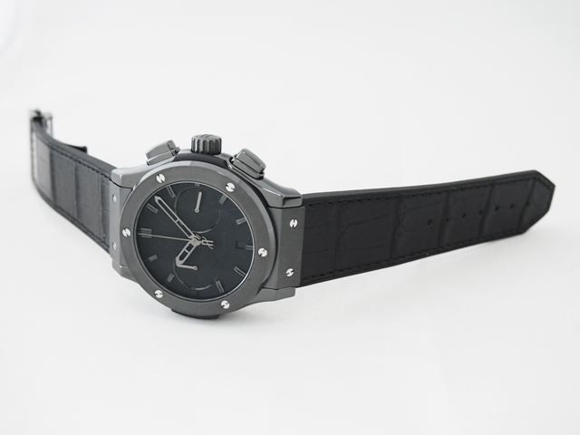 ウブロスーパーコピー クラシック・フュージョン クロノグラフ オールブラック 521.CM.1110.LR 45mm アリゲーター/ラバー 世界限定500本 ブラック