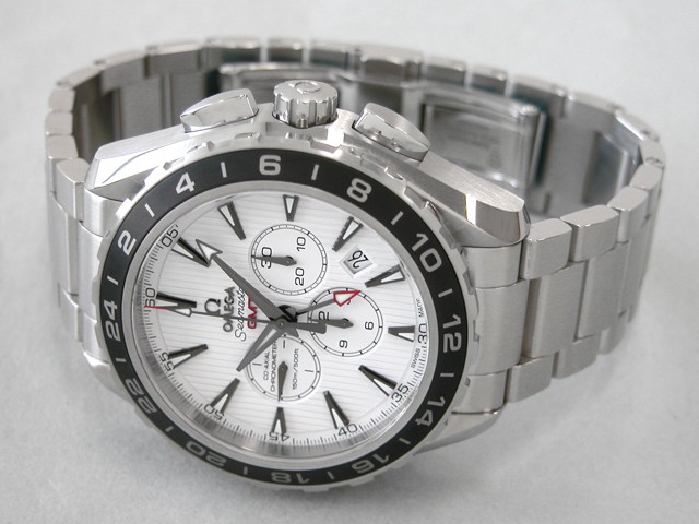 オメガスーパーコピー OMEGA シーマスター 231.10.44.52.04.001 コーアクシャル アクアテラ GMT クロノメーター ホワイト