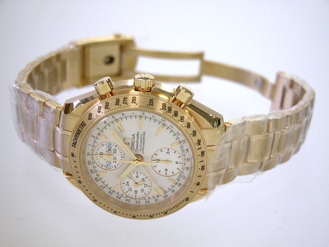 オメガスーパーコピー スピードマスター 323.50.40.44.02.001 トリプルカレンダー ホワイト