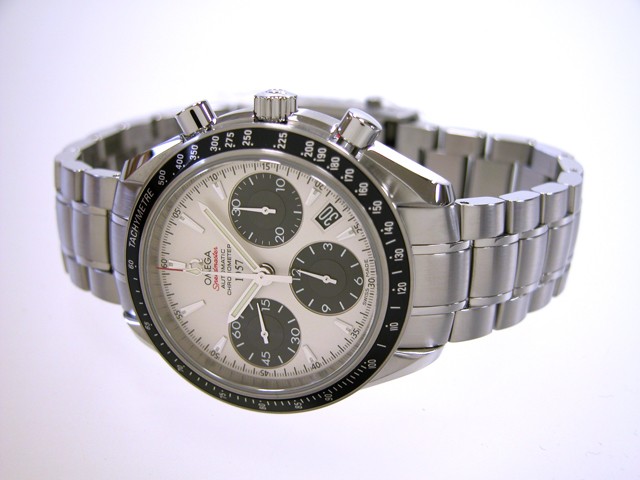 オメガスーパーコピー スピードマスター 323.30.40.40.02.001 日本限定モデル 2009本限定 ホワイト/ブラック