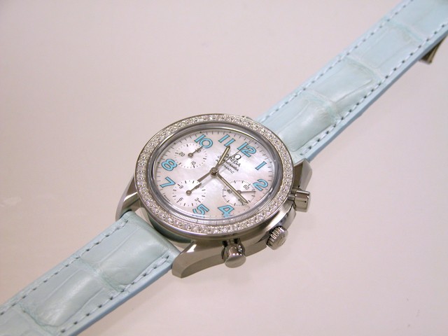 オメガスーパーコピー スピードマスター 3835.71.33 ダイヤベゼル ブルー皮 ホワイトシェルブルーアラビア