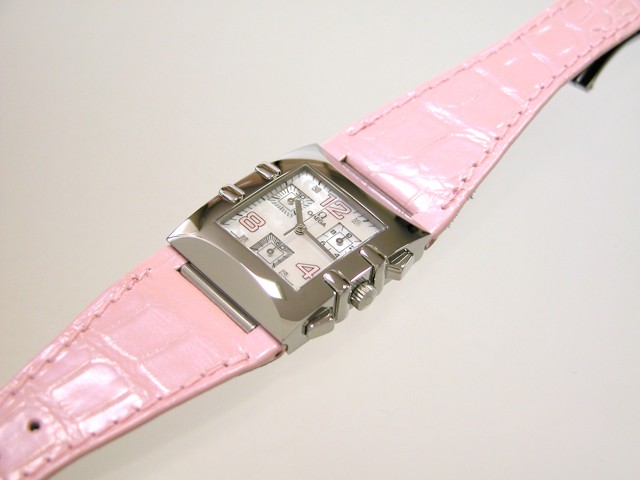 オメガスーパーコピー コンステレーション 1841.70.34 クアドラ ピンク皮 ホワイトシェルピンクアラビア