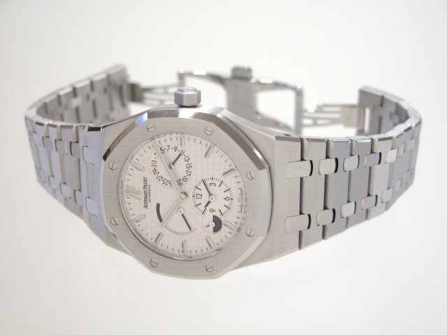 オーデマ･ピゲスーパーコピー AUDEMARS PIGUET ロイヤルオーク デュアルタイム 26120ST.OO.1220ST.01 ＳＳ ホワイト