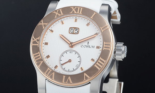 コルムスーパーコピー ロムルス ラージデイト 812.515.24 OF49 EB76 ホワイト