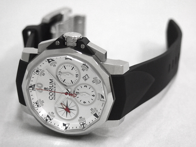 コルムスーパーコピー アドミラルズカップ クロノグラフ 753.671.20/F371 AA52 ラバー ホワイト