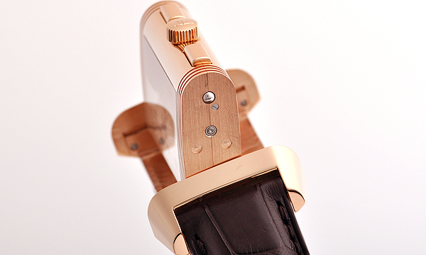 ジャガー・ルクルトスーパーコピー レベルソグランドＧＭＴ Q3022420 シルバー／ブラック