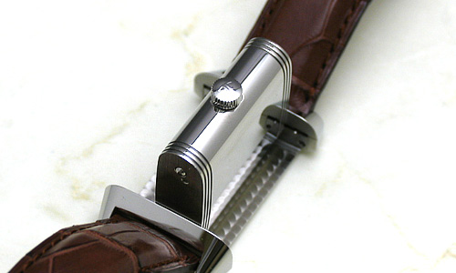 ジャガー・ルクルトスーパーコピー レベルソグランドオートマチック Q3038420 シルバー