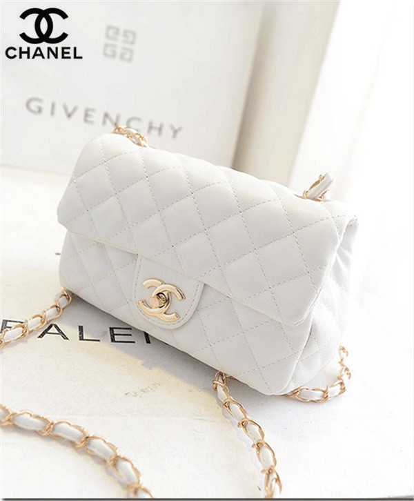 シャネルスーパーコピー 肩掛けチェンノベルティ シャネル バッグ ノベルティ ハンドバッグ CHANEL-019