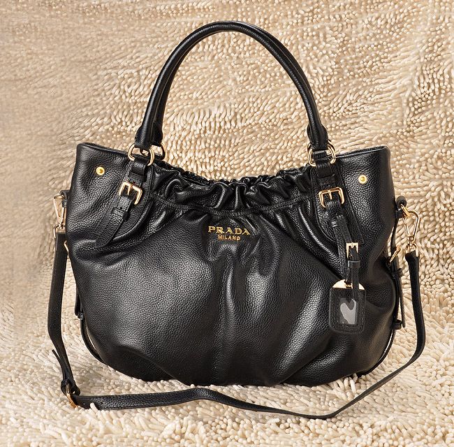 PRADA プラダスーパーコピー 激安 斜めがけショルダーバッグ（ブラック）BT0623