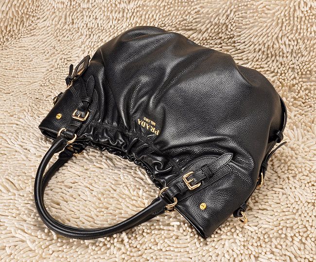 PRADA プラダスーパーコピー 激安 斜めがけショルダーバッグ（ブラック）BT0623