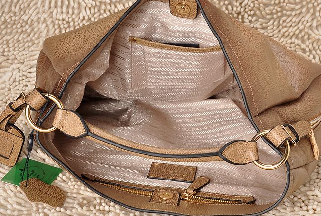 PRADA プラダスーパーコピー ヴィテロダイノレザー 斜めがけ ショルダーバッグ（マスタード）BR4412