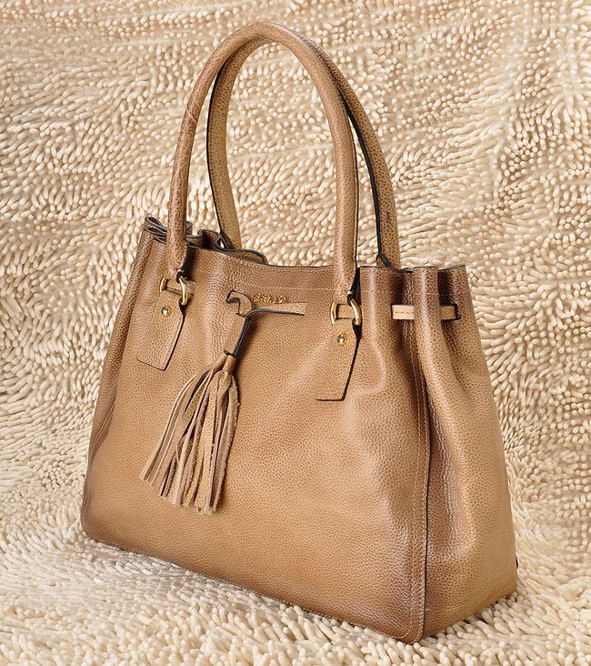 PRADA プラダスーパーコピー 激安 ヴィテロダイノ ショルダーバッグ（マスタード）BR3121