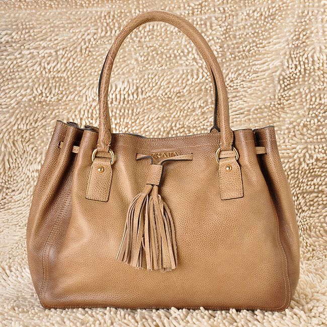 PRADA プラダスーパーコピー 激安 ヴィテロダイノ ショルダーバッグ（マスタード）BR3121