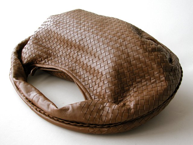 ボッテガ・ヴェネタスーパーコピー BOTTEGAVENETA ワンショルダー 232500V0016-2880 ブラウン レザー