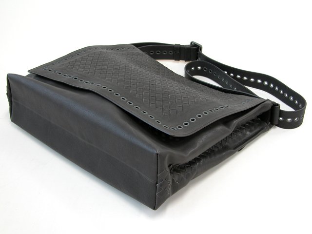 ボッテガ・ヴェネタスーパーコピー BOTTEGAVENETA ショルダーバッグ 234414V406G-1301 ダークブラウン