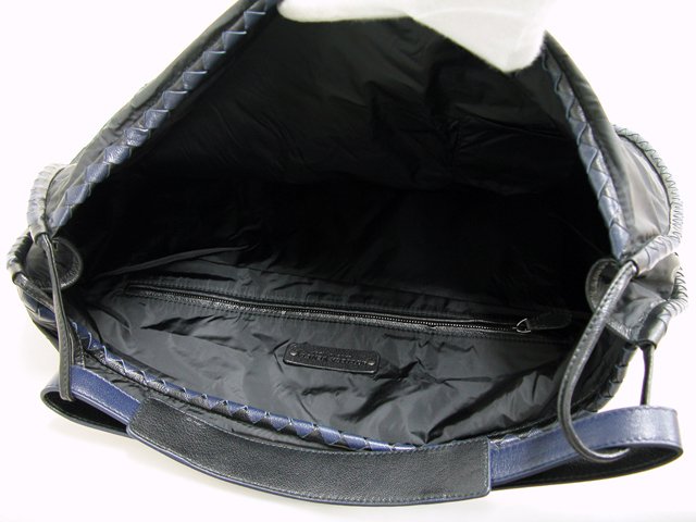 ボッテガ・ヴェネタスーパーコピー BOTTEGAVENETA ショルダーバッグ 248539VO561-1160 ブラック×ネイビー