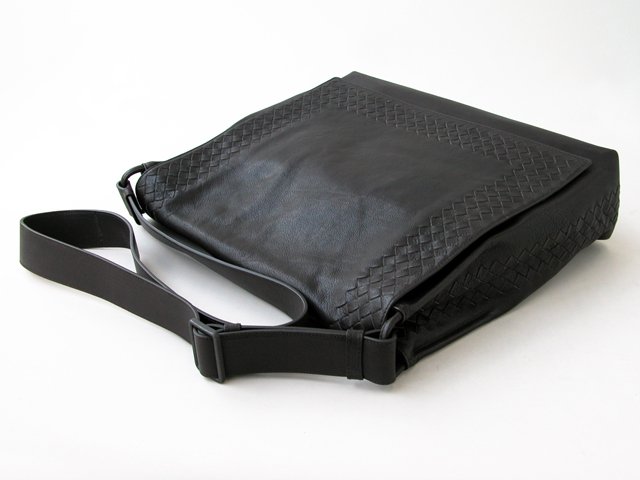 ボッテガ・ヴェネタスーパーコピー BOTTEGAVENETA ショルダーバッグ 221065V4067-1301 ブラウン