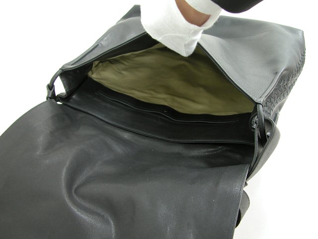 ボッテガ・ヴェネタスーパーコピー BOTTEGAVENETA ショルダーバッグ 221065V4067-1000 ブラック