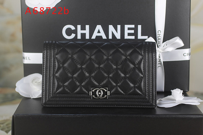 シャネルスーパーコピー 財布 二つ折り BOY CHANEL/ボーイシャネル パリボンベイ キルティング マトラッセ レザー  A68722a/A68722b