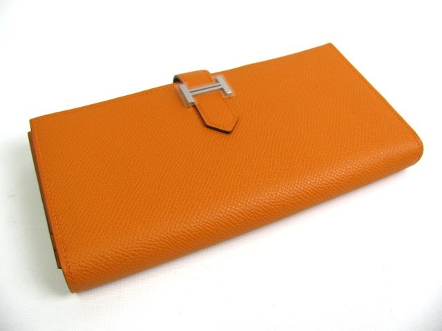 エルメススーパーコピー 二つ折長財布 ヴォーエプソン ベアンスフレ hq006 シルバー金具