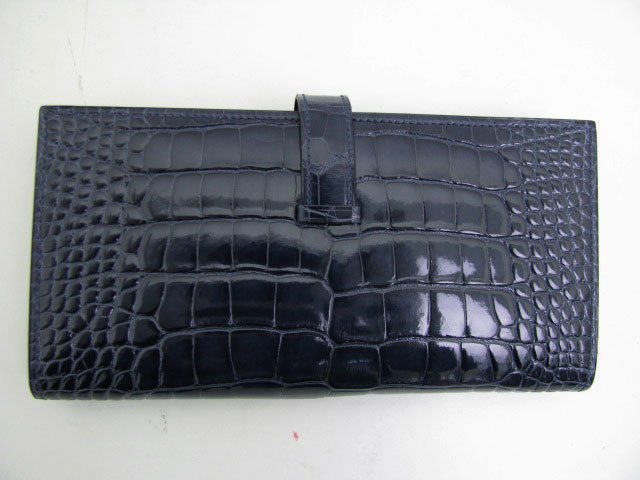 エルメススーパーコピー ベアンスフレ二つ折長財布 アリゲーター/ブルーアビス(金具：シルバー) hq019