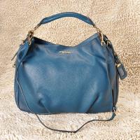 PRADA プラダスーパーコピー ヴィテロダイノレザー 斜めがけ ショルダーバッグ（ライトブルー）BR4413