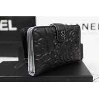 シャネルスーパーコピー 財布 二つ折り 人気 カメリア 黒 A50087