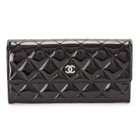 シャネルスーパーコピー 財布 二つ折りフラップ マトラッセ/キルティング パテントレザー A50096