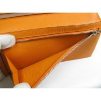 エルメススーパーコピー 二つ折長財布 ヴォーエプソン ベアンスフレ hq006 シルバー金具