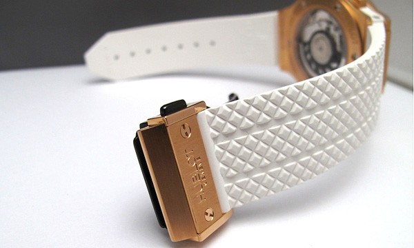 ウブロスーパーコピー ビッグバン 341.PE.230.RW ホワイト