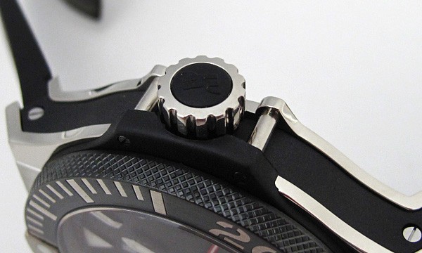 ウブロスーパーコピー ビッグバン キング 322.LM.100.RX ブラック 自動巻き