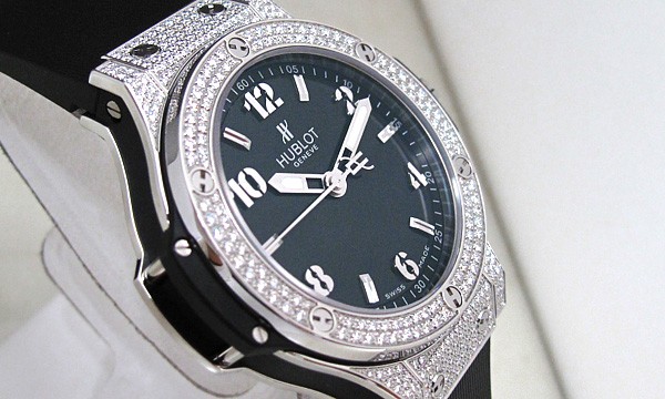 ウブロスーパーコピー ビッグバン ３８ スティールパヴェ 361.SX.1270. RX.1704