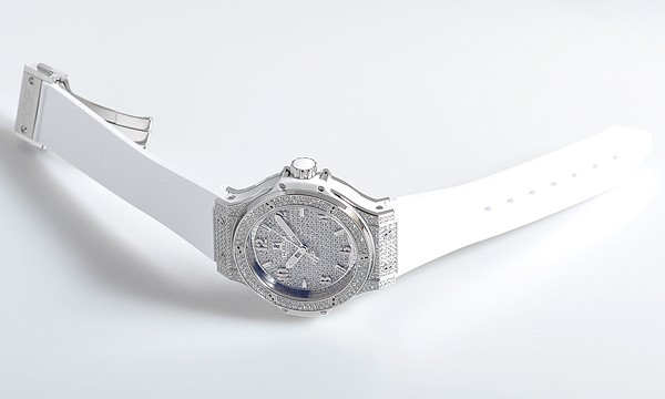 ウブロスーパーコピー ビッグバン ３８ スティール 361.SE.9010.RW.1704 ダイヤモンド