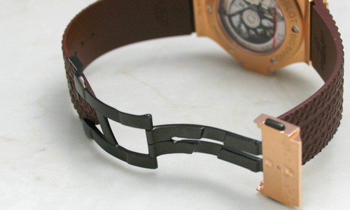 ウブロスーパーコピー ビッグバン カプチーノゴールドダイヤモンド 301.PC.1007.RX.114