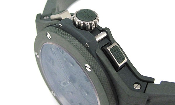 ウブロスーパーコピー ビッグバン オールグリーン 301.GI..5290.RG ブラック