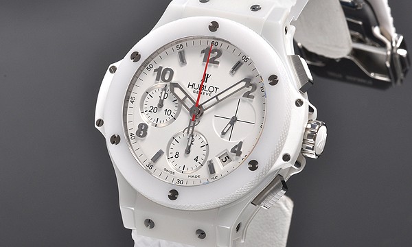 ウブロスーパーコピー ビッグバン アスペン 342.CH.230.RW ホワイト セラミック