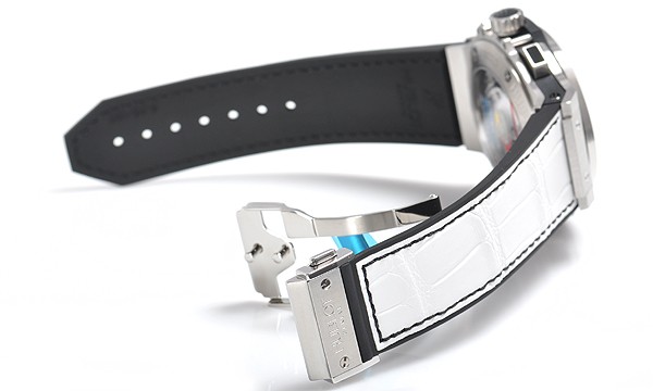 ウブロ ビッグバン アエロバン ガルミッシュ 311.SX.2010.GR.GAP10 ホワイト