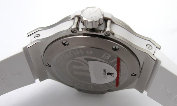 ウブロスーパーコピー ビッグバン サンモリッツ 361.SE.2010.RW.1104 ホワイト