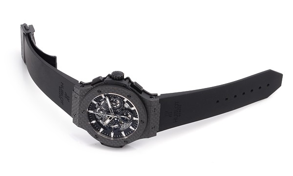 ウブロスーパーコピー ビッグバン アエロバン カーボン 311.QX.1124.RX ブラック