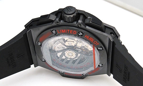 ウブロスーパーコピー キングパワー フドロワイヤント ブラックマジック 715.CI.1123.RX